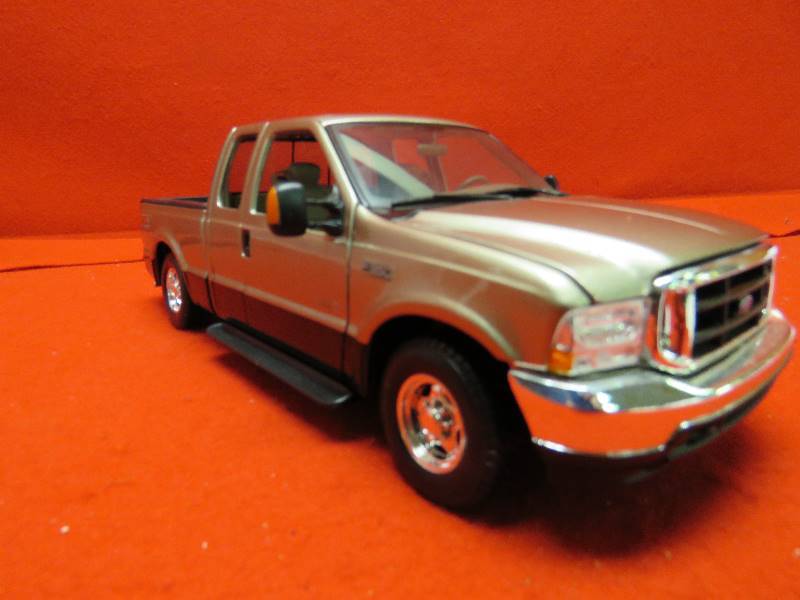 Collectible Maisto