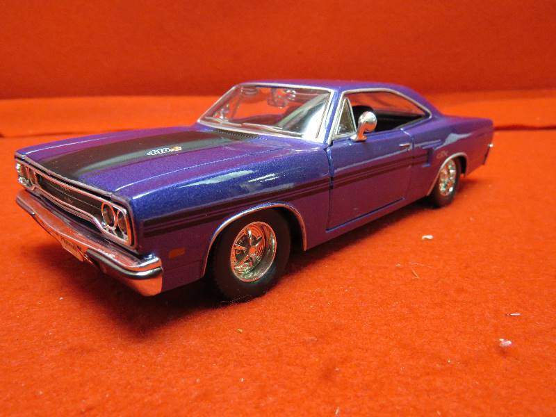 Collectible Maisto