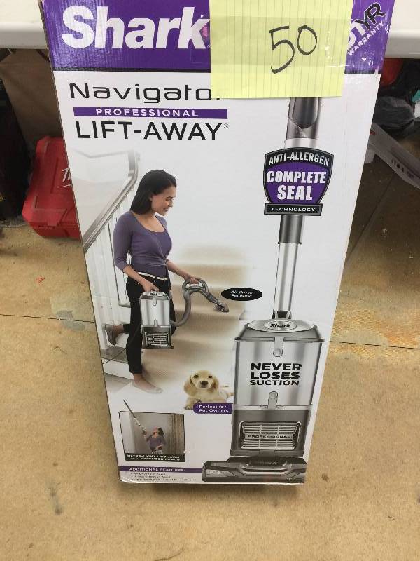 lot 50 image: Shark Lift-Away Deluxe Navigator (NV361BK) open box never used