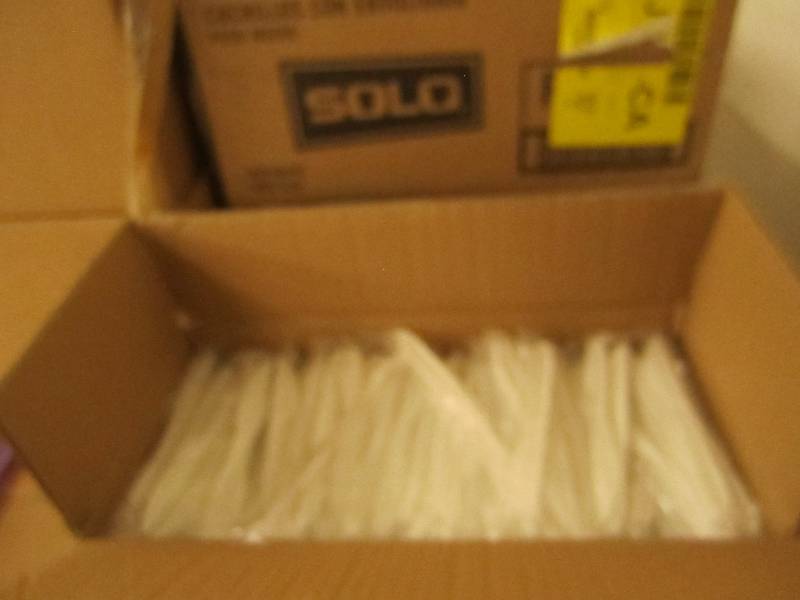 1 box of 1000 wrapped palstic knive...