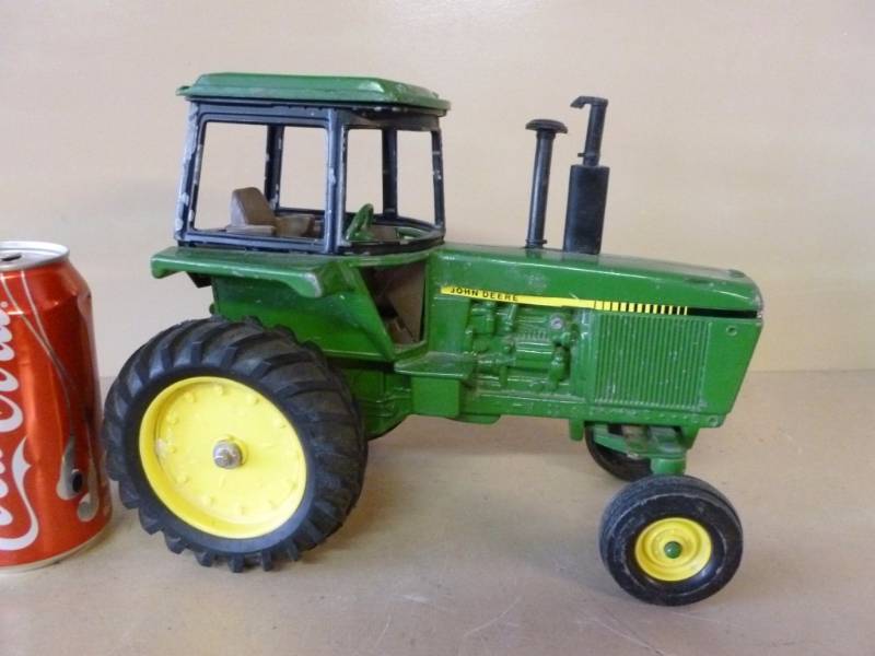 Ertl - John Deere Tractor