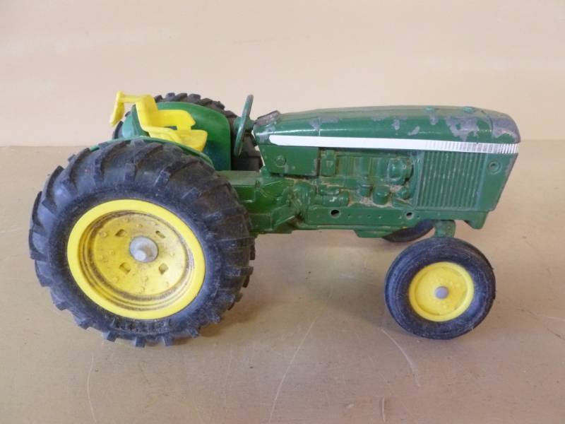 Ertl - John Deere Tractor