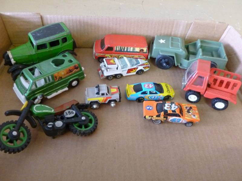 Die Cast Metal Cars