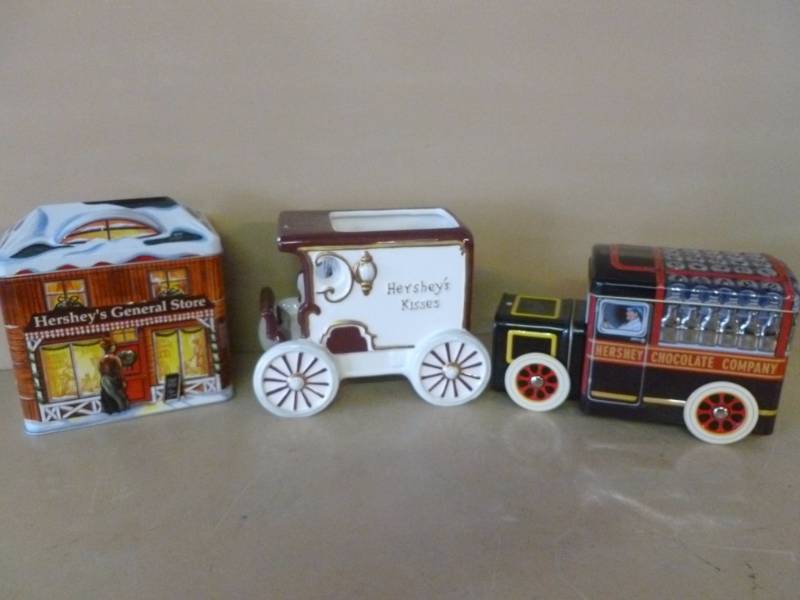 Hersheys Containers