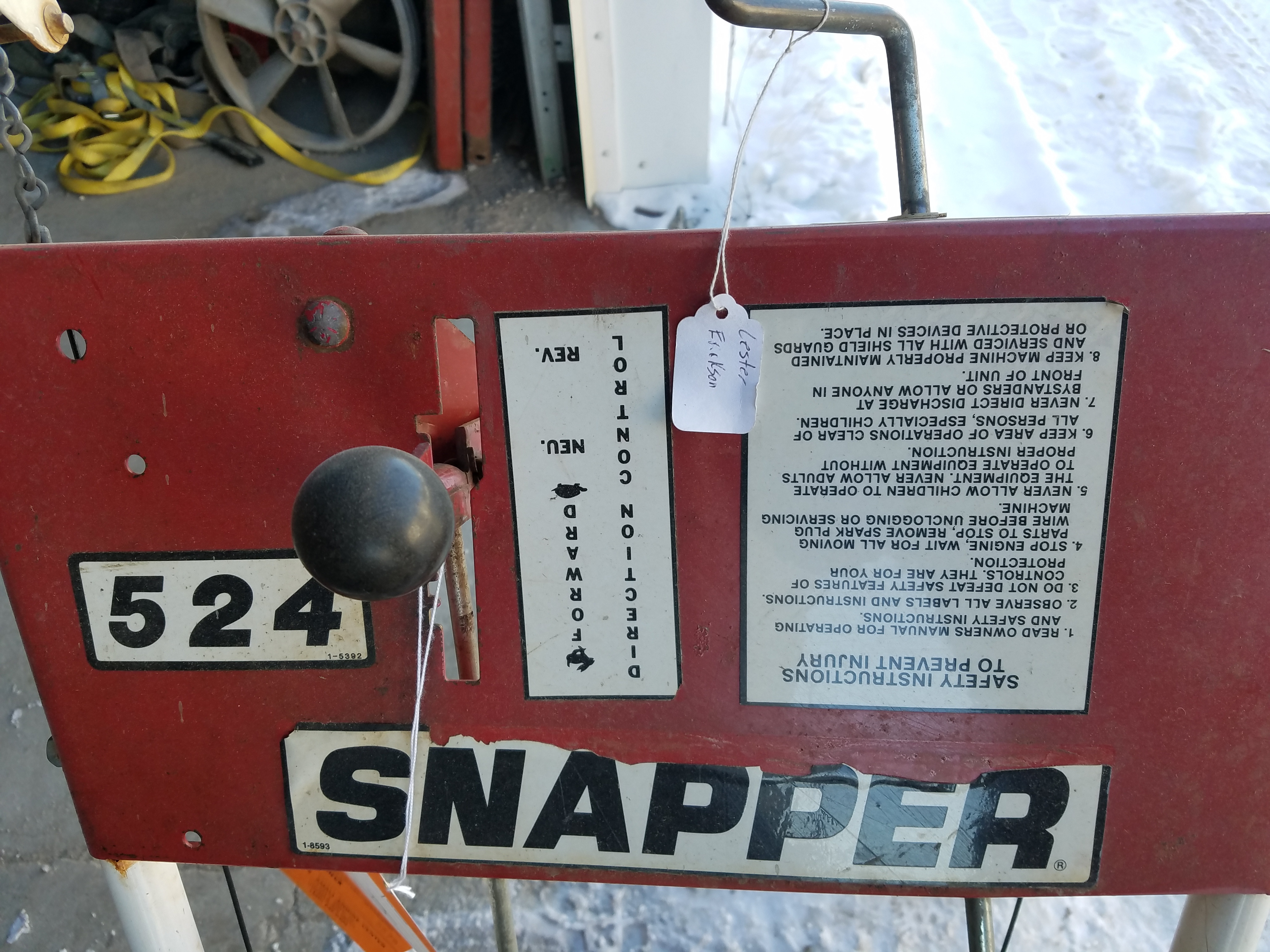 lot 37 image: Snapper 524 Snowblower