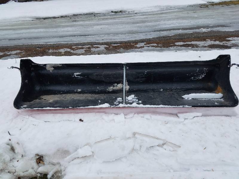 lot 14 image: Snowmobile Trailer Salt Shield