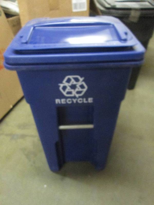 new 32- gallon recycling can retail...