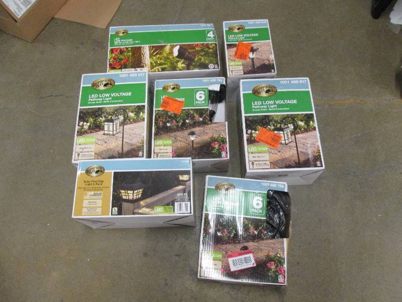 Lot of hampton bay LED low voltage ...