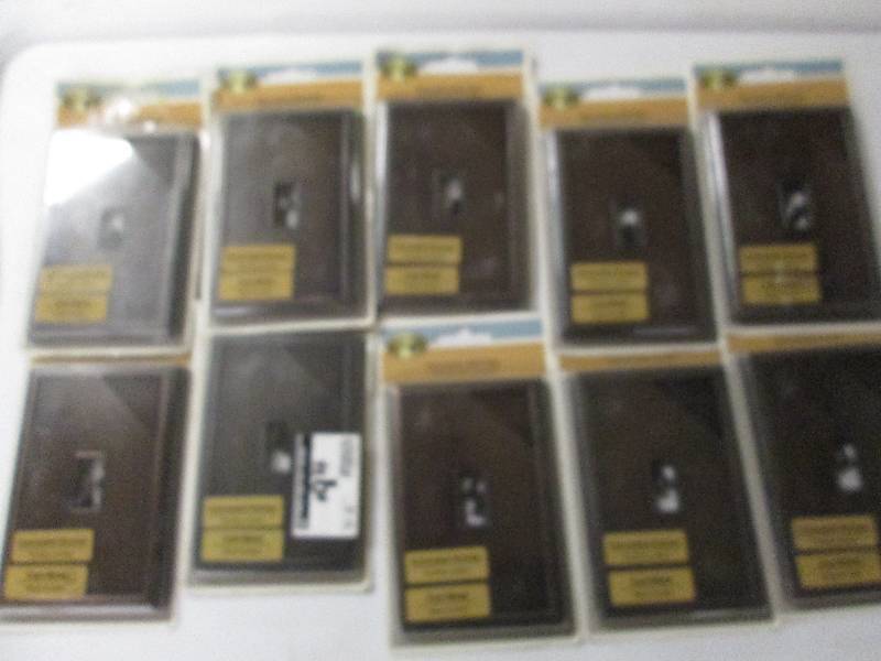 10 Hampton Bay 1 Toggle Screwless C...