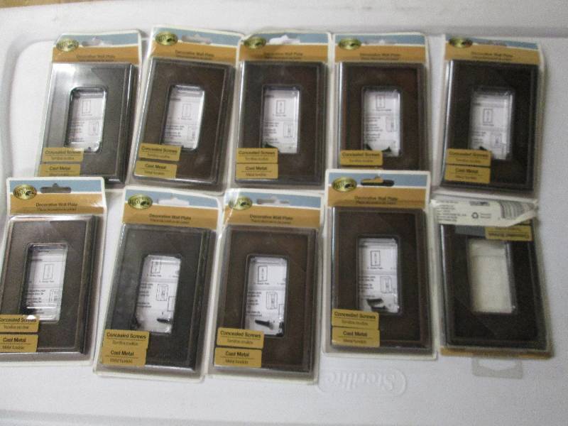 10 hampton Bay 1 GFCI Screwless Wal...