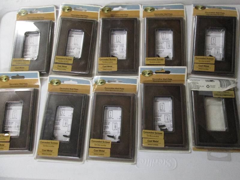 10 hampton Bay 1 GFCI Screwless Wal...