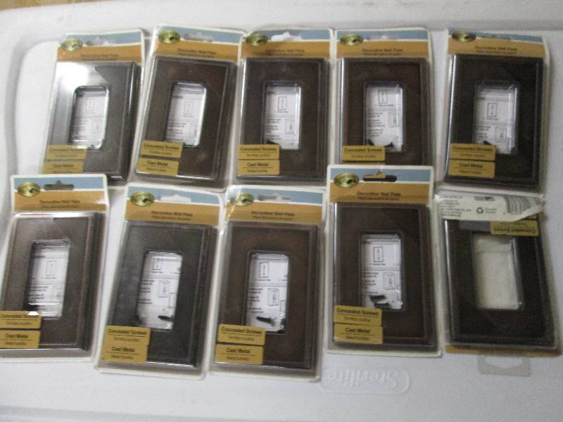 10 hampton Bay 1 GFCI Screwless Wal...