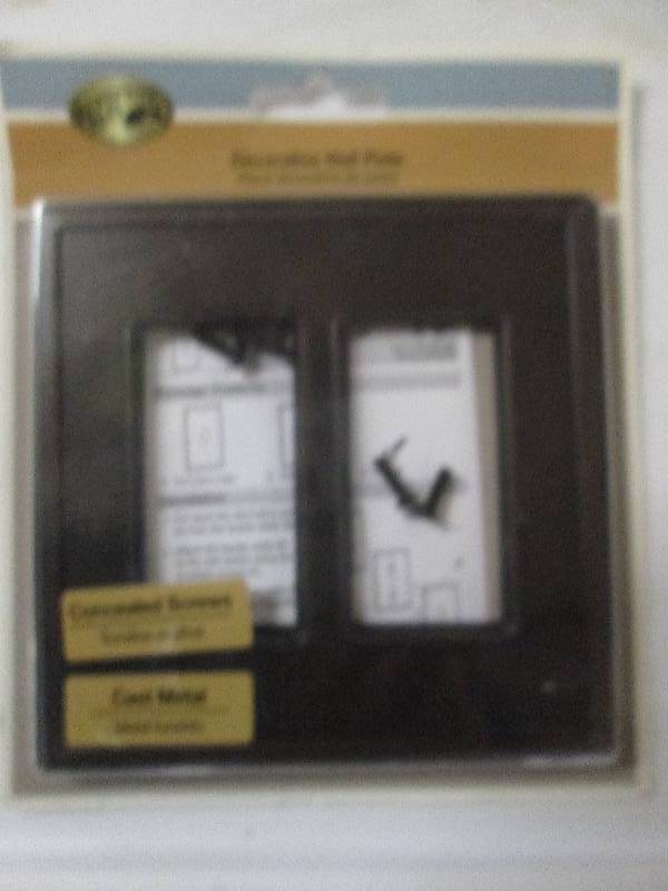 10 Hampton Bay 2 GFCI Screwless Wal...