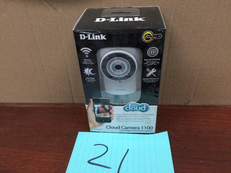 lot 21 image: D-Link Day & Night Wi-Fi Camera with Remote Viewing (DCS-932L) NEW