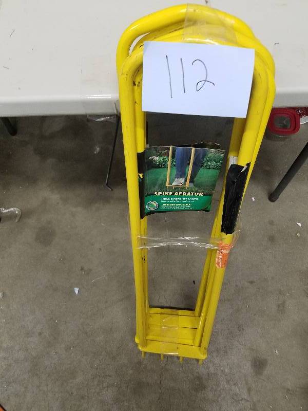 lot 112 image: Lot of 4 Ames Steel Spike Aerator