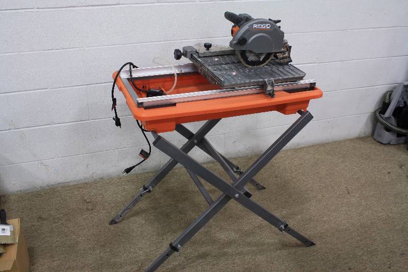 lot 17 image: Rigid 7 Wet Tile Saw