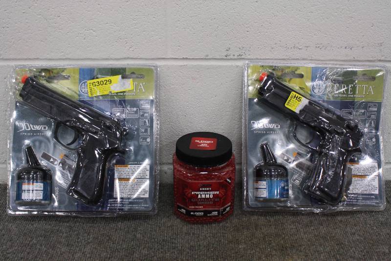 lot 55 image: Beretta Airsoft Pistols with Ammo