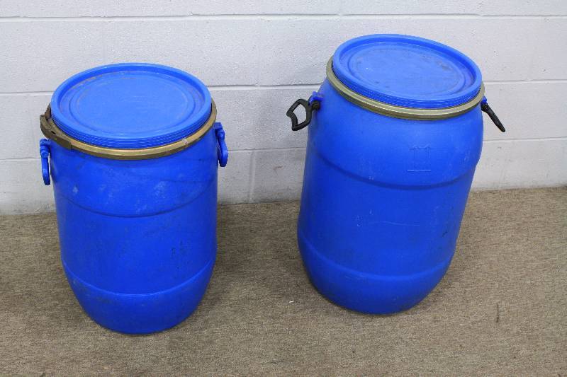 lot 65 image: 2 Blue Tanks
