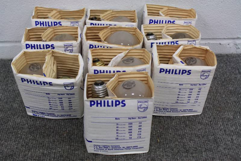 lot 78 image: Philips 75W Light bulbs (20qty)
