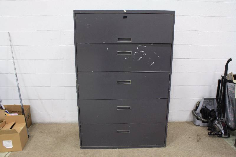 lot 112 image: 5 Drawer Lateral File