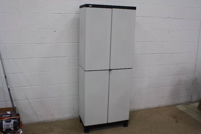 lot 120 image: Storage Cabinet