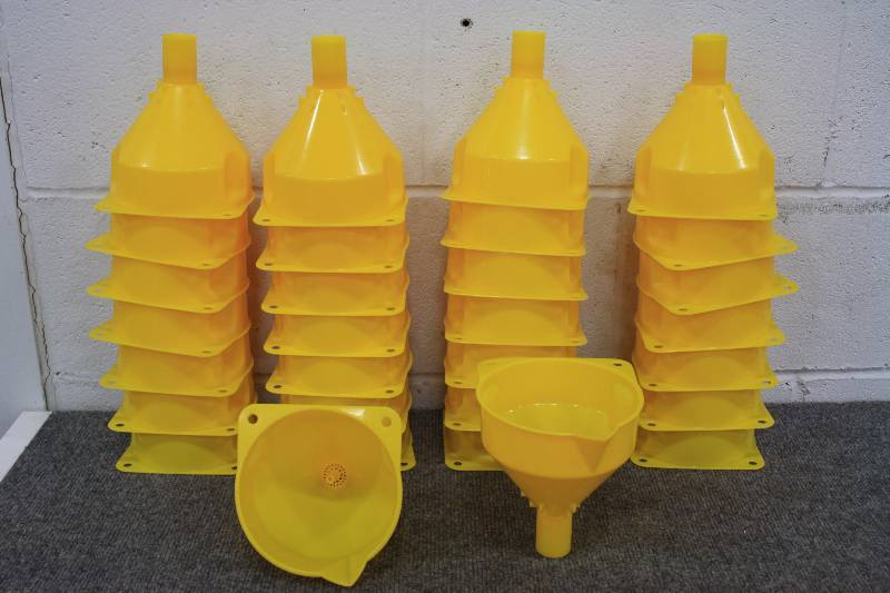 lot 153 image: Bulk Lot of Funnels - 30 Funnels