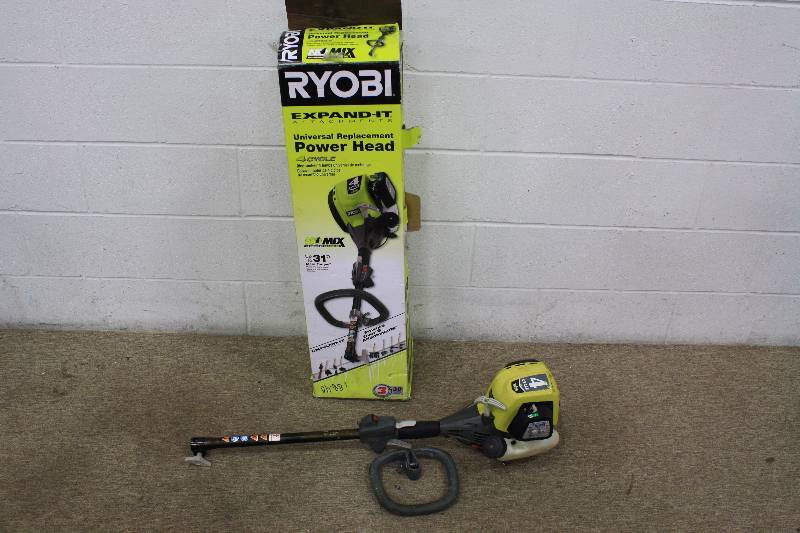 lot 160 image: Ryobi Universal 4 Cycle Power Head