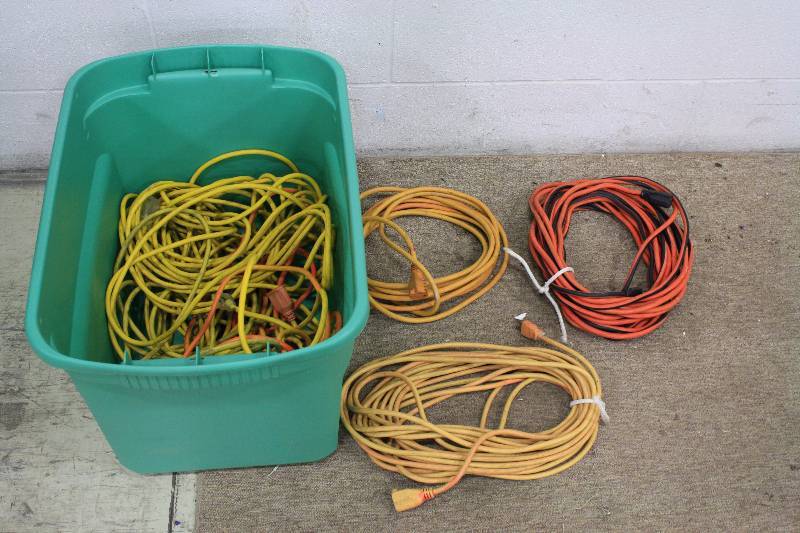 lot 208 image: Tote of Extension Cords