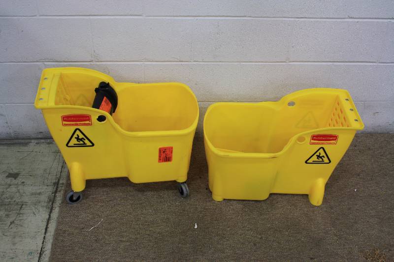 lot 215 image: Salvaged Rubbermaid Mop Buckets
