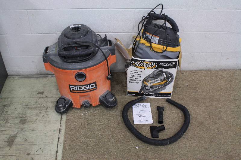 lot 220 image: Salvage Shop Vac Lot