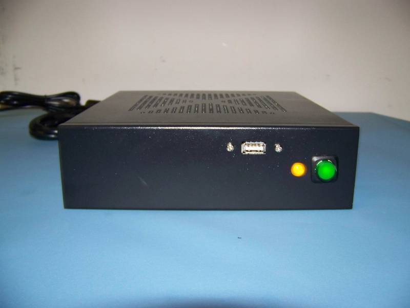 lot 35 image: Ultra-Small Form Factor Computer with Intel GM45 and 320GB HDD - BRAND NEW