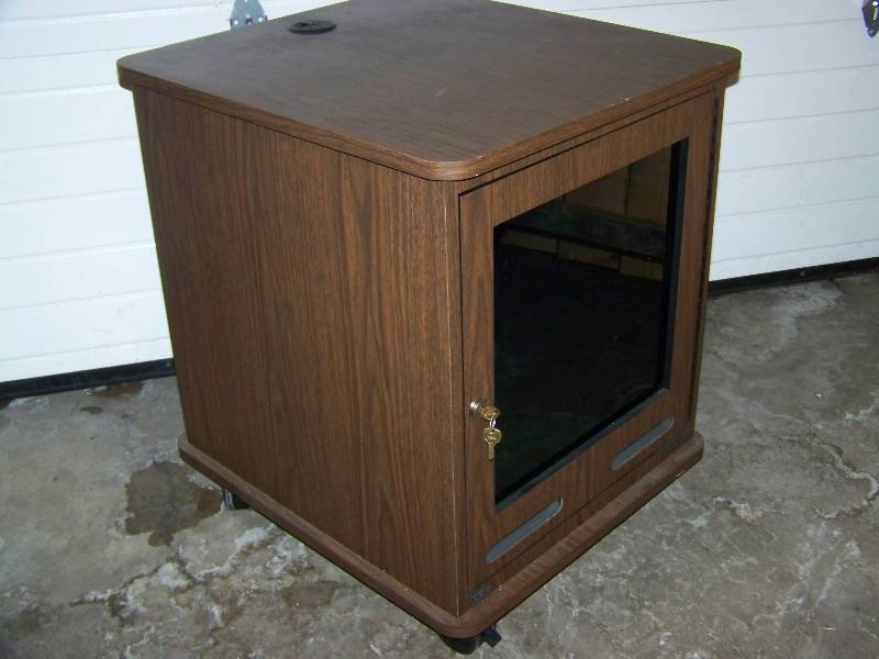 lot 29 image: Da-Lite, Equipment Rack with Built-In Fan, Power Strip and Lockable Door with Keys