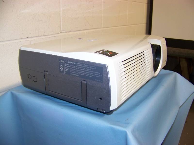 lot 11 image: Sony, VPL-PX41, LCD Projector