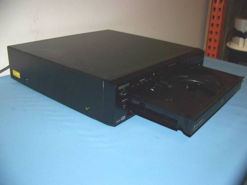 lot 83 image: Sony, 5-Disc, DVD  CD Player with Remote Control