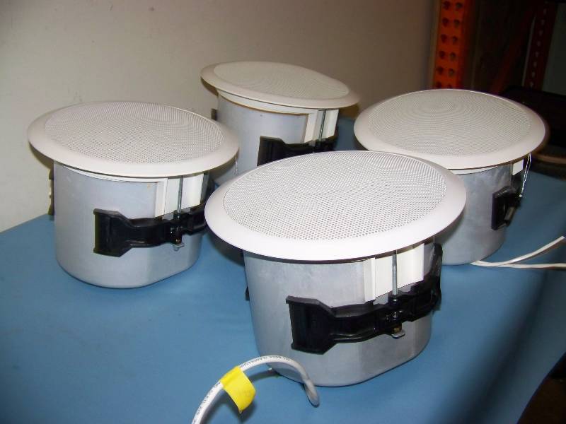 lot 53 image: (4) SoundTube, 5.25 Coaxial, 2-Way, In-Ceiling Speakers