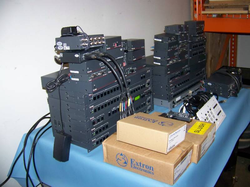lot 41 image: LARGE lot of Extron Electronics items