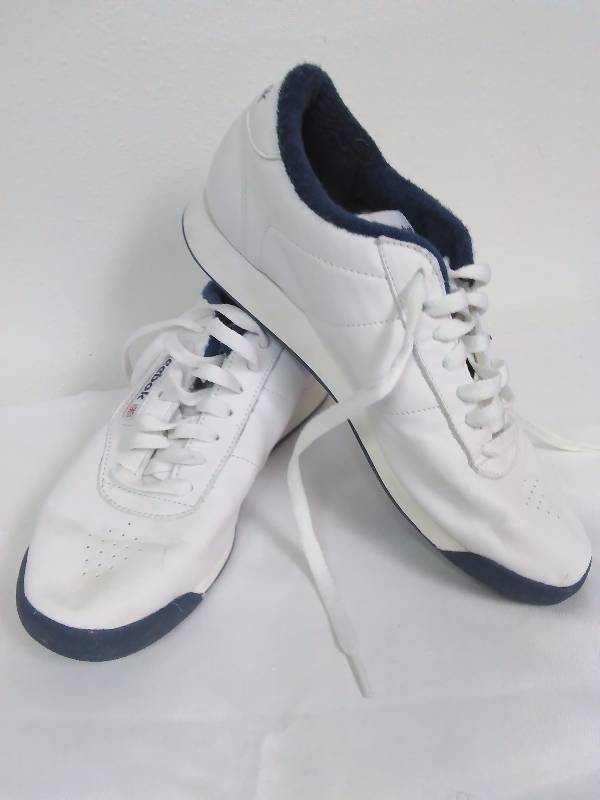 lot 50 image: Reebok Womens, Size 8.5