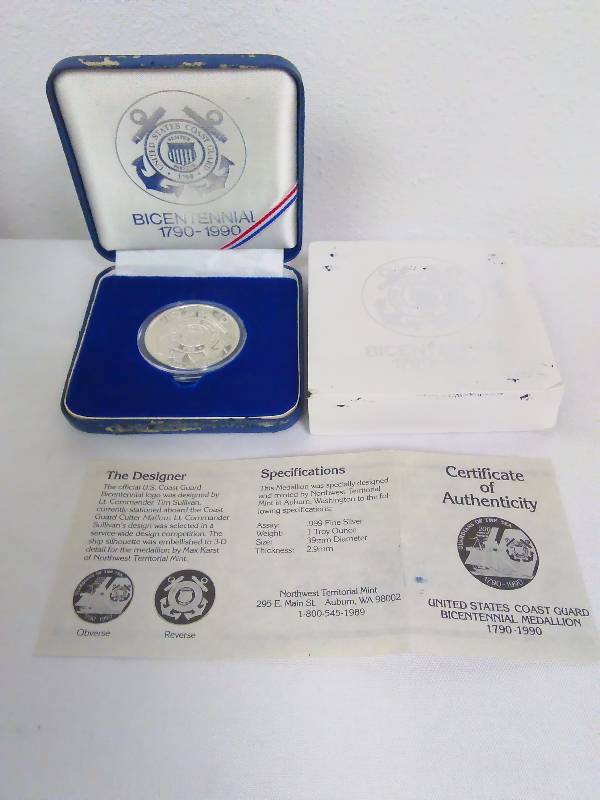lot 61 image: United States Coast Guard Bicentennial Medallion 1790-1990