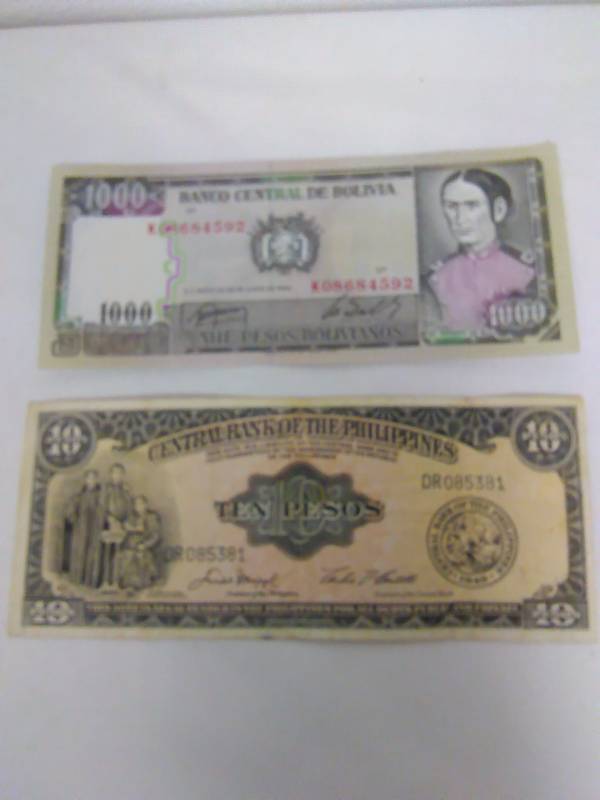 lot 72 image: Vintage Foreign Currency,