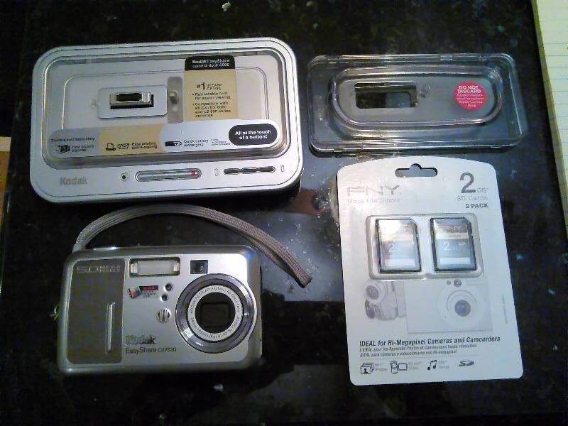 lot 262 image: Kodak Easy Share Camera, Docking Station, 2 SD Cards and more