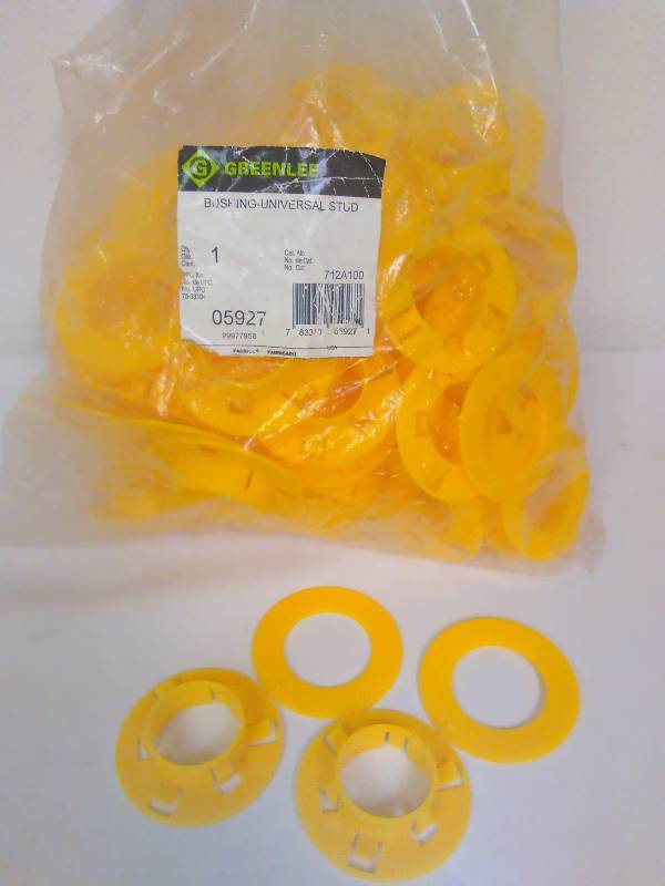 lot 119 image: Greenlee Bushing Universal Stud, part no. 712A100, 05927