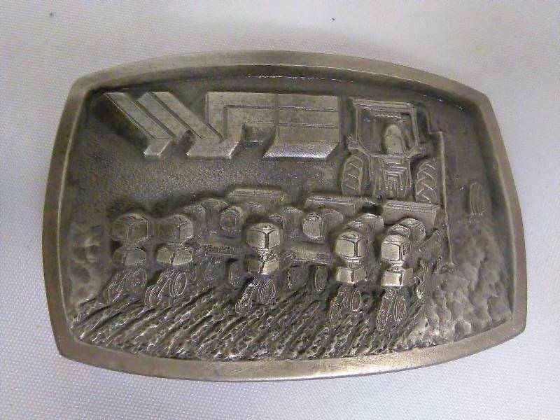 lot 159 image: Vintage Belt Buckle, WFE, White Farm Equipment, Seed Boss Planter, 1985, Limited Edition No. 811