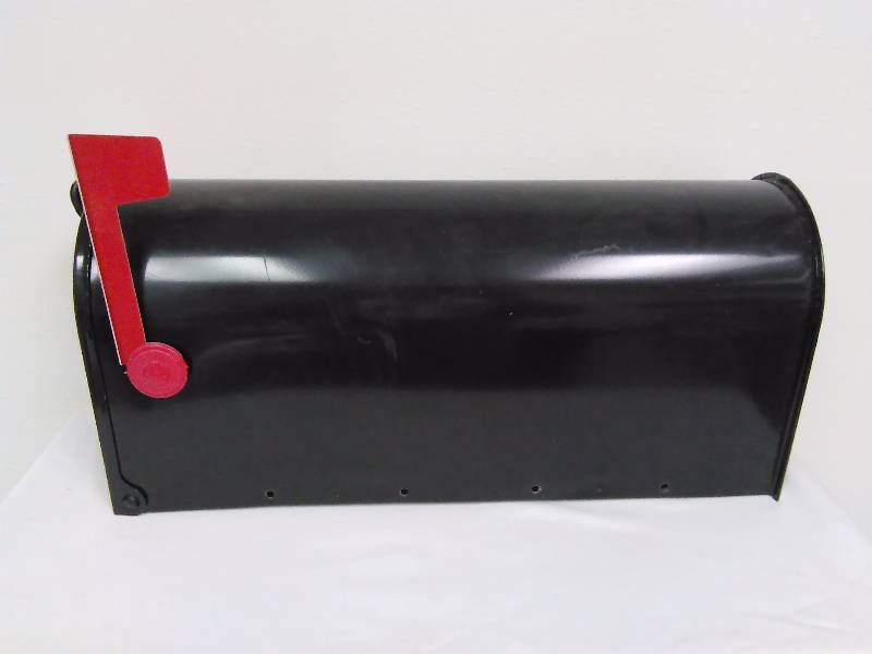 lot 174 image: 19 Inch US Mail Box, gently used