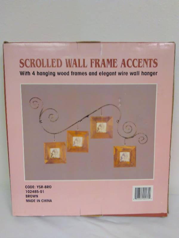 lot 193 image: Dcor accent hanging picture frames, New in Box