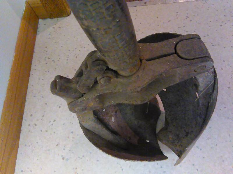 Vintage Post Hole Digger The "We're Baaack" Auction 2017 KBID