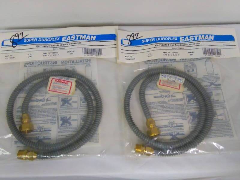 lot 179 image: 36-inch Super Duro Flex Gas Appliance Connectors (2)
