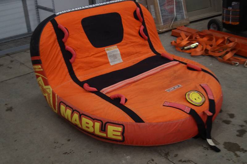 lot 3 image: Aqua Tube