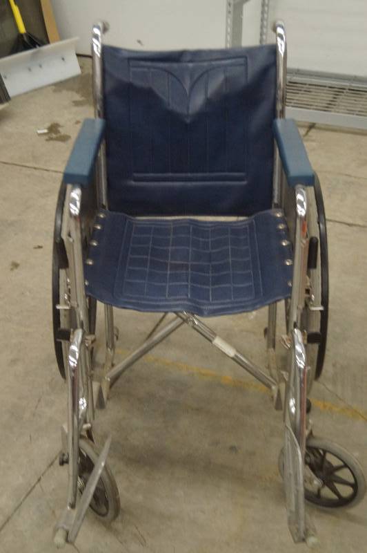 lot 12 image: Wheel Chair