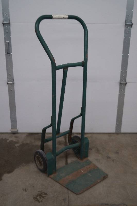 lot 25 image: 2 Wheel Cart