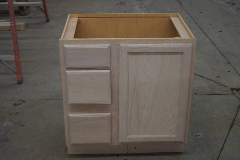lot 45 image: Base Cabinet